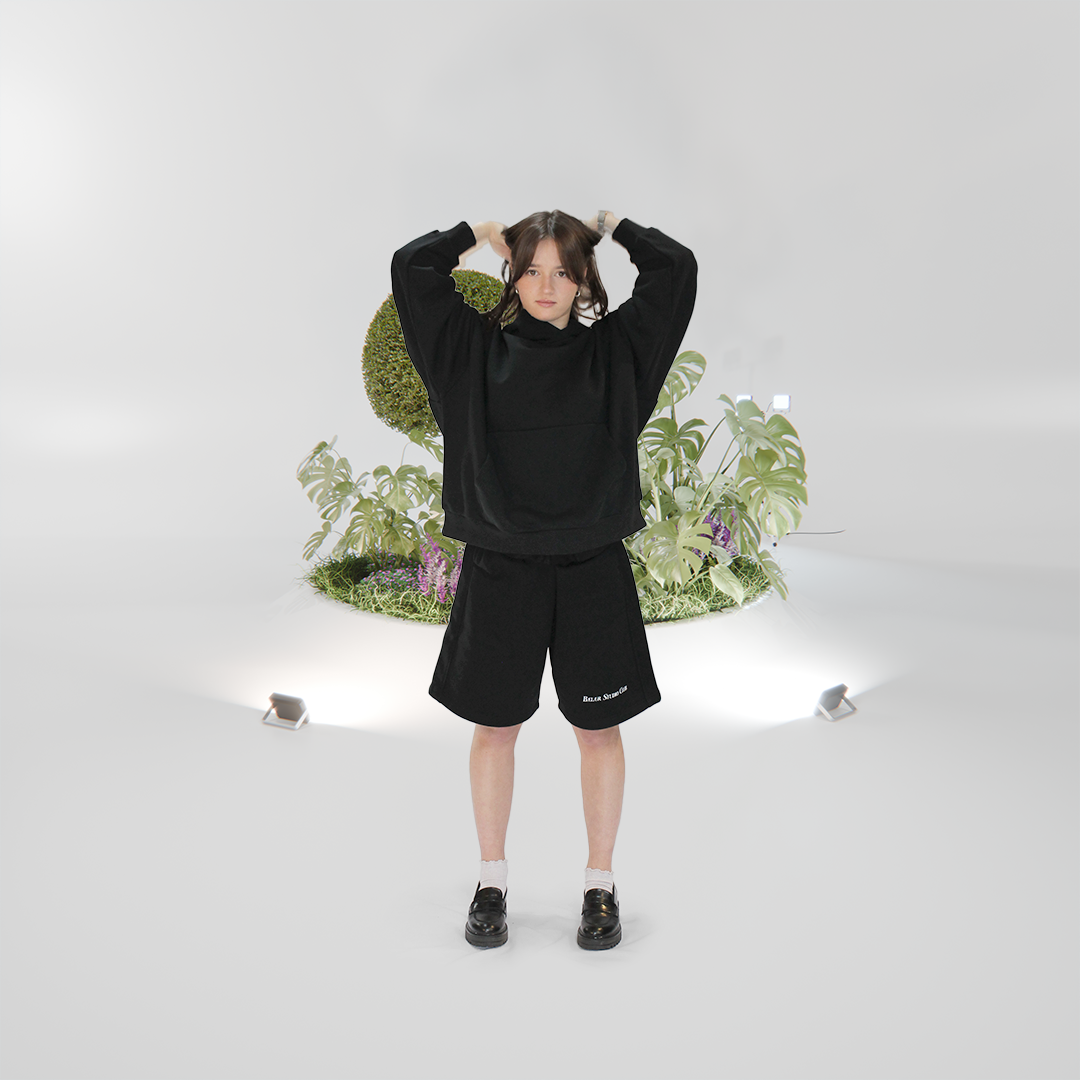 STUDIO CLUB SHORT
